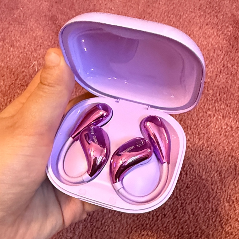 Pink Wireless Earbuds with Charging Case and touchscreen